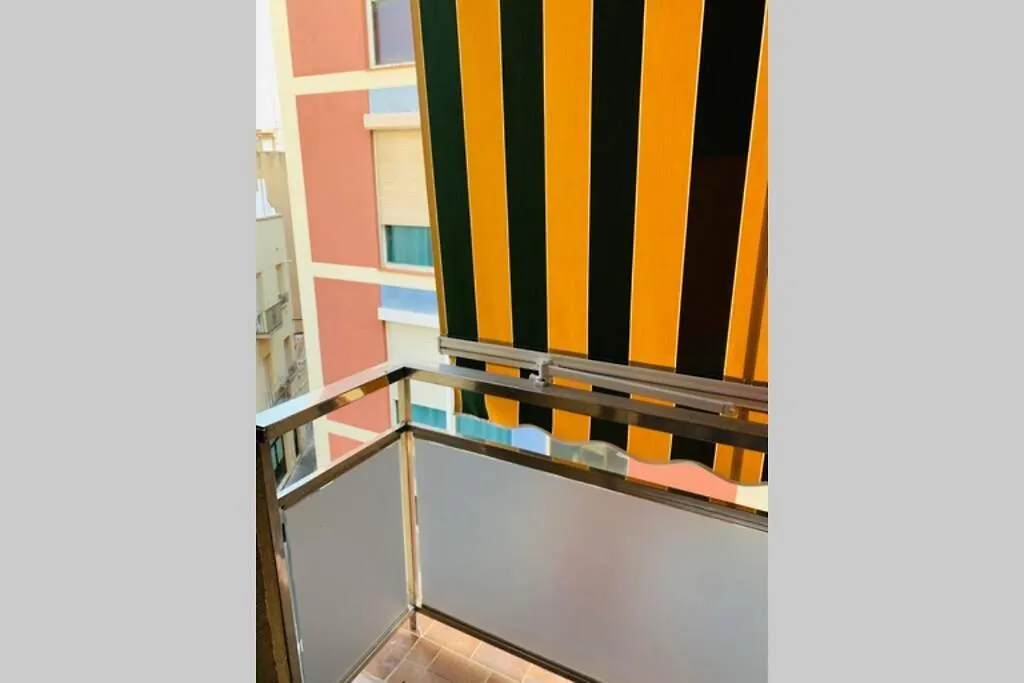 Piso Centrico Y Amplio En Reus Apartment 0*,  Spain